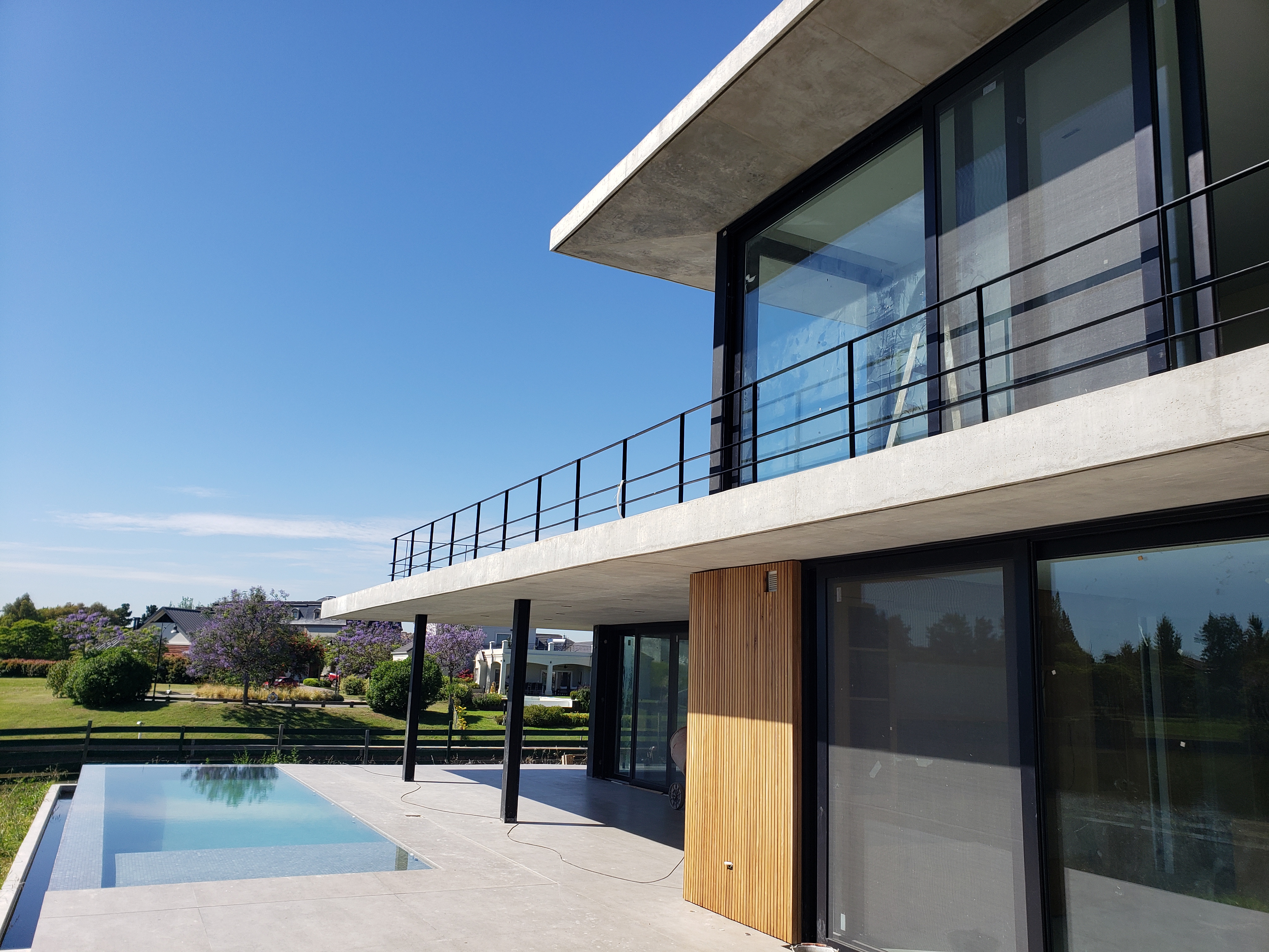 De la ciudad al Río